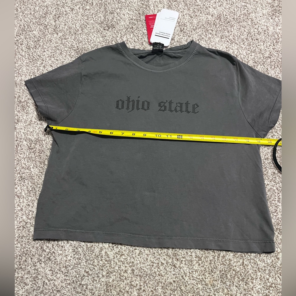 Ohio State Cropped T-Shirt Gray Rhinestone Logo Short Sleeve Top Size Medium NWT - Picture 8 of 10